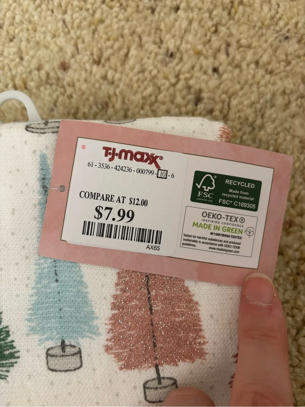 NWT Set of 2 Christmas Kitchen Towels